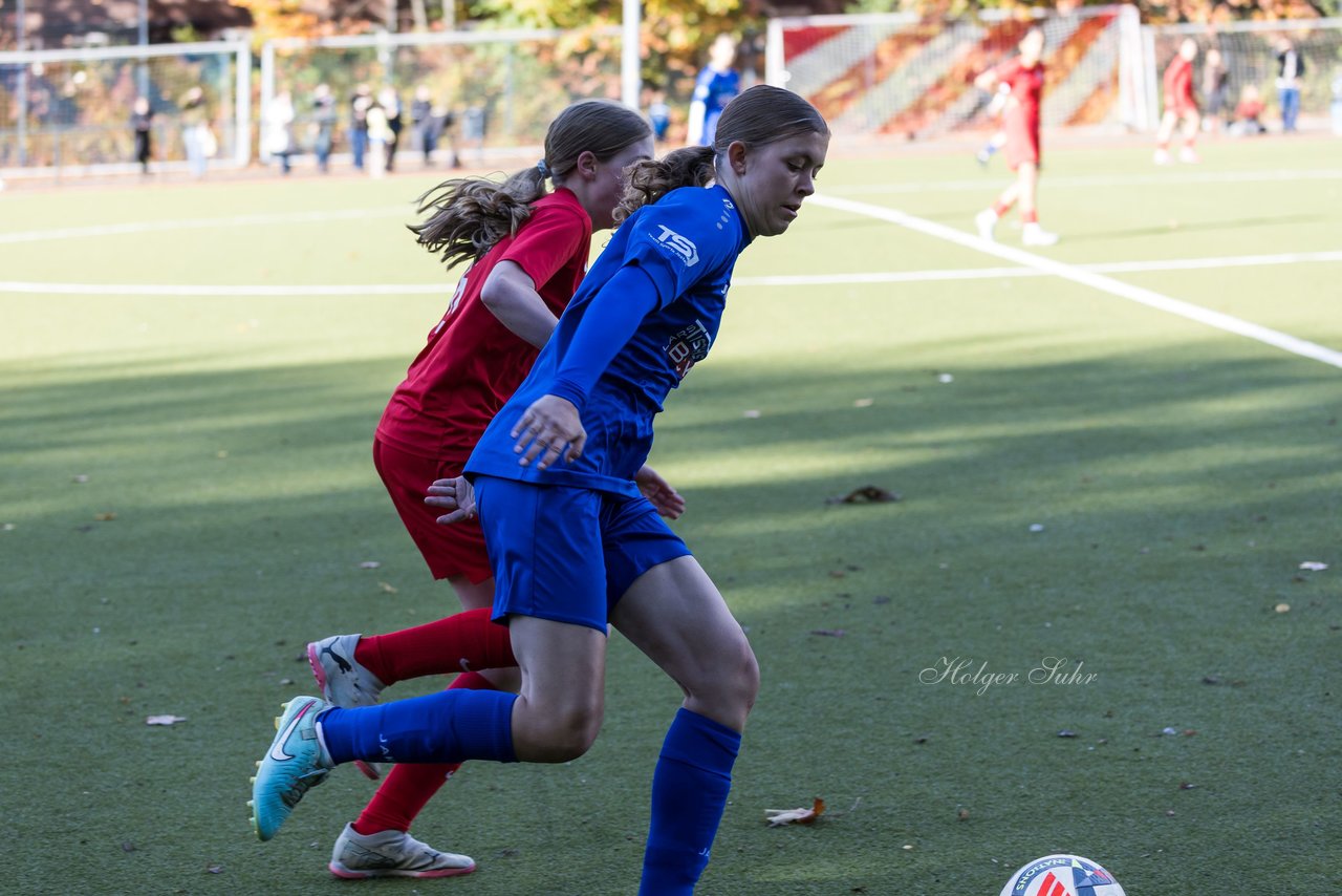 Bild 409 - wCJ Eimsbuettler TV - FC Rosengarten : Ergebnis: 2:0